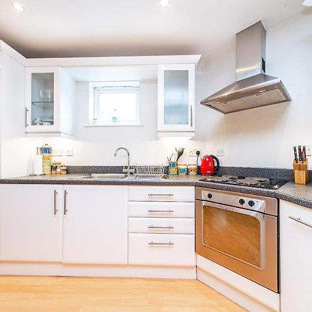 Pass The Keys Delightful Apartment Close To River In Se16 London Ngoại thất bức ảnh
